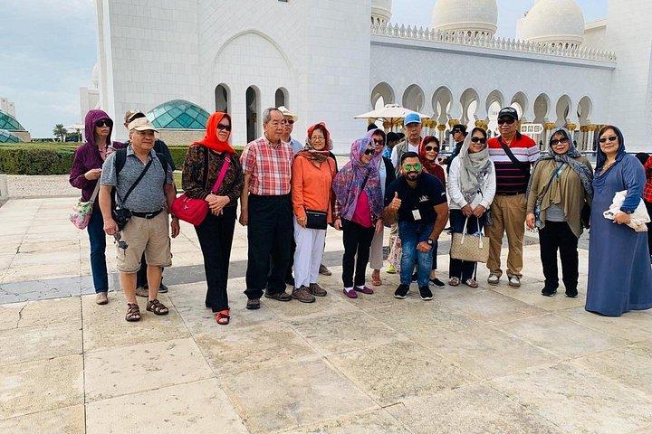 Excursion d'une journée à Abu Dhabi au départ de Dubaï avec visite de la mosquée