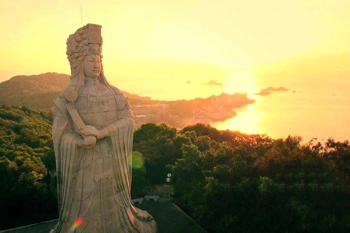 Visite privée d'une journée pour visiter le temple Guanghua et l'île de Meizhou au départ de Xiamen