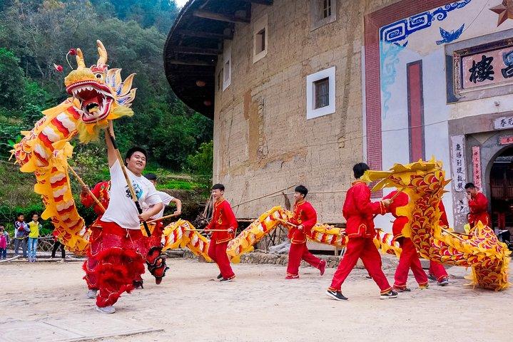Combo: Pernoite em Hakka Tulou e translados de ida e volta de Xiamen