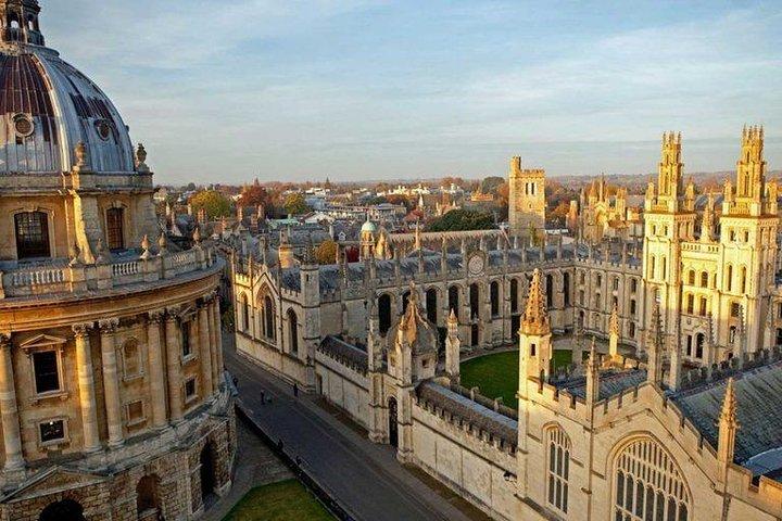 Tours privados a Stonehenge y Oxford