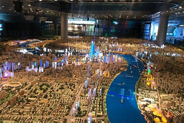 外und、上海博物館、サーカスワールド、南京路などのプライベートツアー