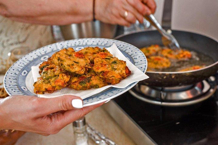 Santorini: aula de culinária e caminhada fácil