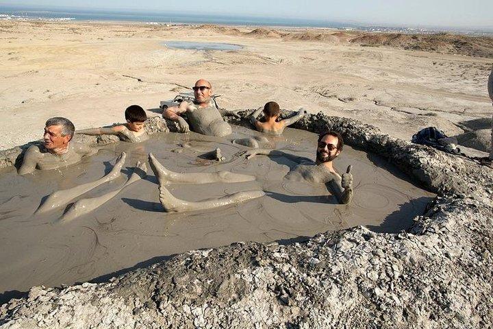 Mud Volcanoes & Gobustan tur (gruppe og privat)