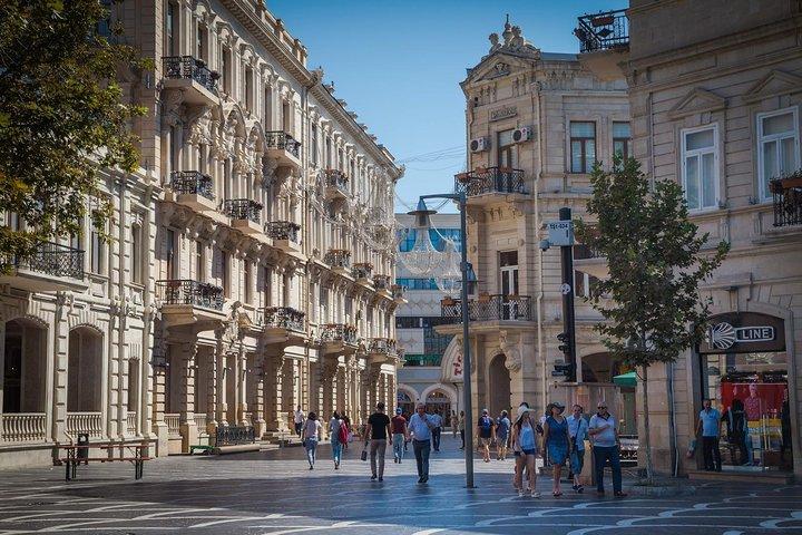 Excursão a pé original no centro de Baku