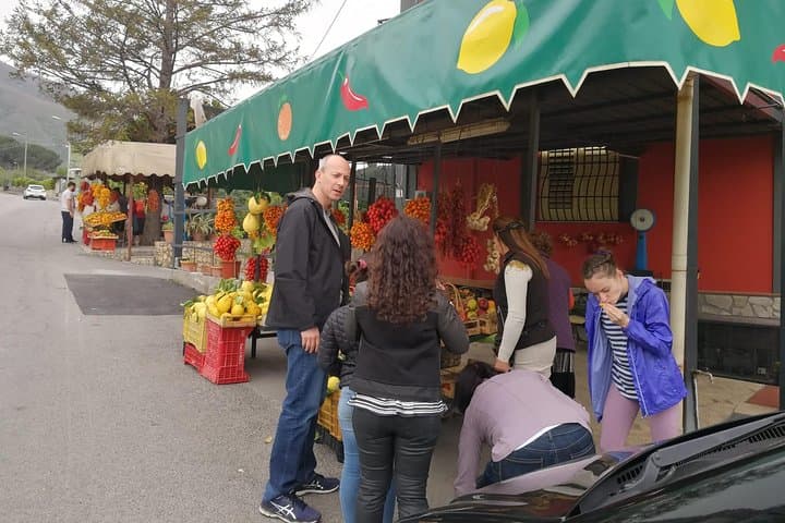 Group tour from Naples to Sorrento /Positano/Amalfi .