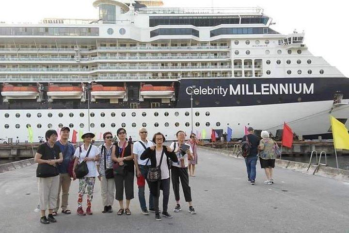Excursion à terre: Hue City, Royal King Tomb, Perfume River: CHAN MAY ou TIEN SA Port