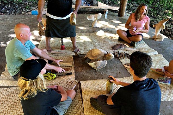 Esperienza di scultura culturale polinesiana a Kona