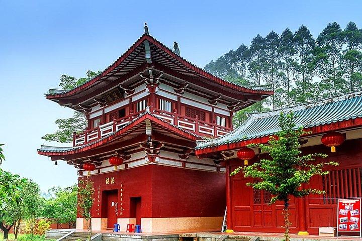 Private Day Tour to Visit Southern Shaolin Temple and Meizhou Island from Xiamen