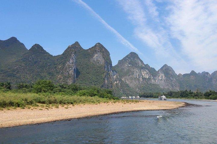 Tweedaagse Guilin-tour inclusief de 4-sterrenboot, de Xianggong-heuvel en de Liusanjie-show