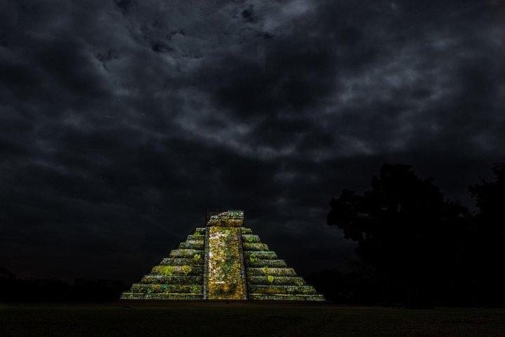 CHICHÉNITZÁNIGHT + CENOTE + VALLADOLIDでマジックエクスペリエンスを体験
