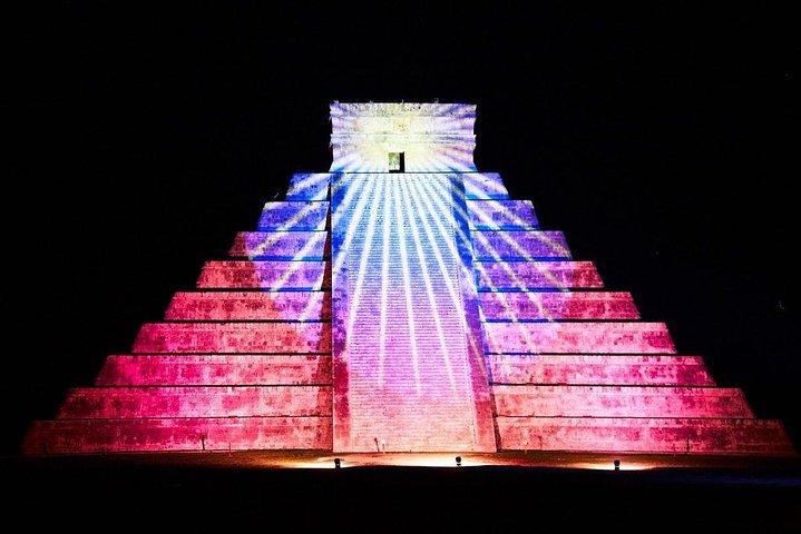 CHICHÉNITZÁNIGHT + CENOTE + VALLADOLIDでマジックエクスペリエンスを体験