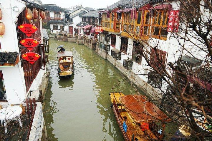 Visite privée de Shanghai à Zhujiajiao Water Town et la plus haute tour