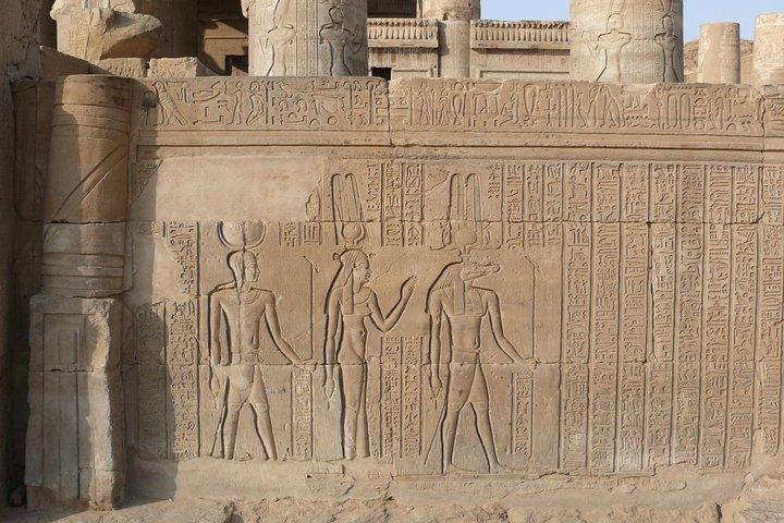 Edfu, o templo mais preservado e Kom Ombo - de Luxor