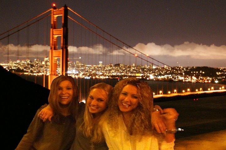 Vive San Francisco de noche en un SUV de lujo