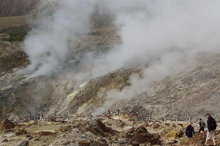 パパンダヤン火山ガルトツアー。日帰り乗車券等全て含む