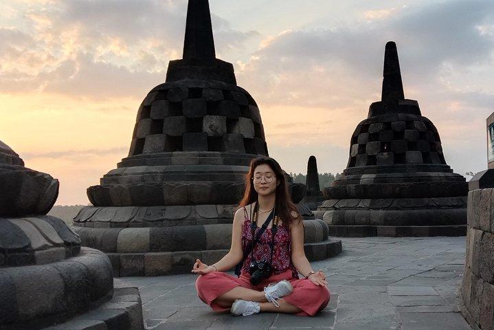 Huurauto met sprekende Engelse chauffeur in Jogjakarta