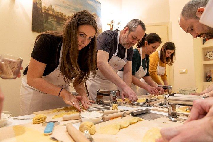 Cesarine: Cooking Class with tasting at Local's Home in Florence