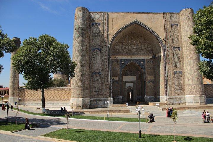 Tour de 11 días: ¡Ciudades mágicas de Uzbekistán! ¡Descubre The Great Silk Road con nosotros!