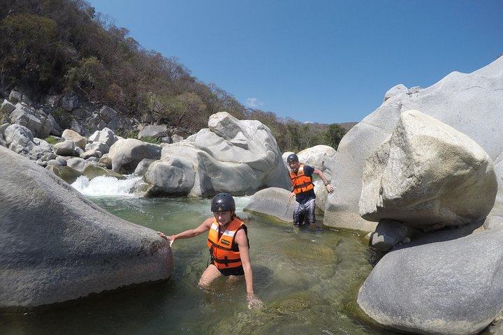 Canyoning i Oaxacan Coast Canyons