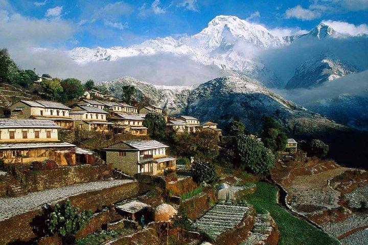 カトマンズからの7日間のGhorepani Poonhill Ghandruk Trek