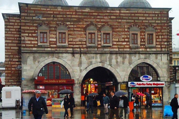 Palais de Dolmabahçe avec visite du Bosphore en bateau