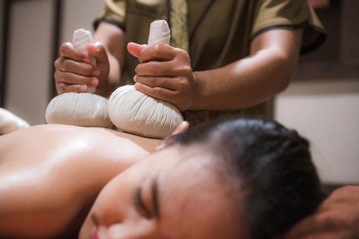So Thai Sawasdee-Thai Massage Kombination Kräuterball (2 Stunden)