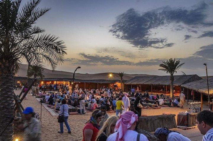 Standard Dubai 4x4 Wüstensafari - Sunset & BBQ Dinner