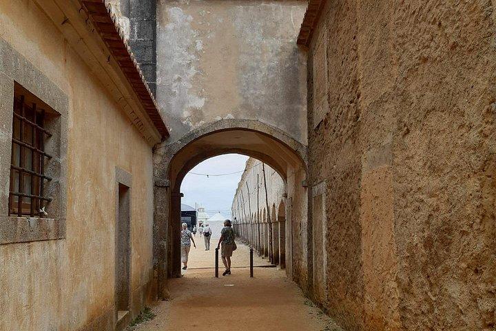 Tour Sesimbra / Cabo Espichel / Aldeia Meco