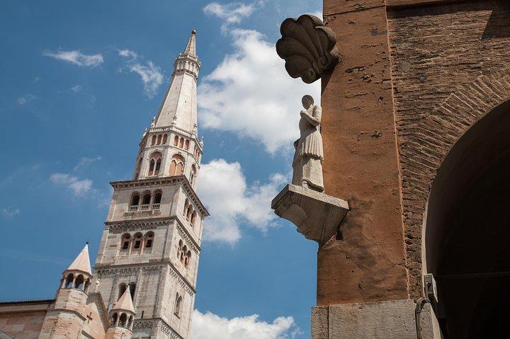 Excursão a pé pela cidade velha de Modena