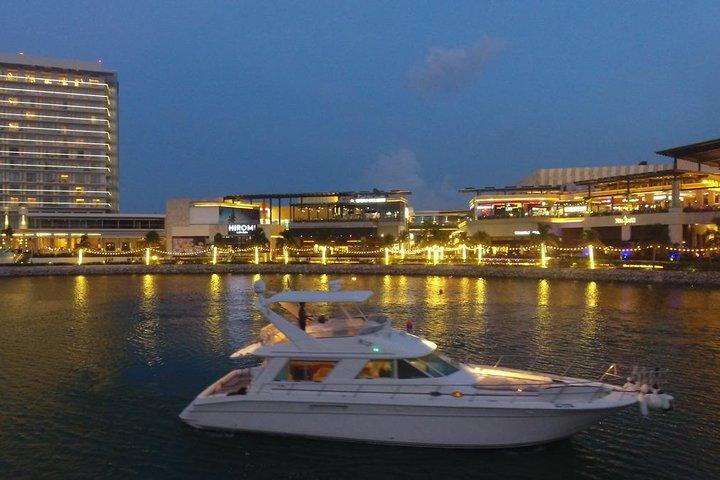 Excursion en bateau de Cancun à Isla Mujeres sur un yacht de luxe avec chef -SR55C