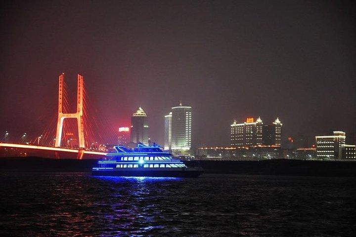 Nanchang Night River Cruise Tour con degustazione di Shengjin Tower Food Street