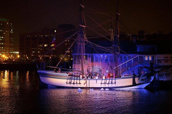 Boston Tea Party Skibe og Museum Adgang