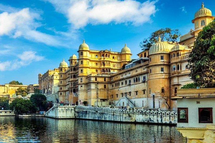 Journée complète privée Udaipur Trois roues Tuk Tuk Sightseeing