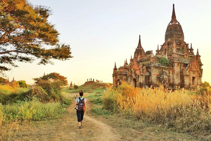 Bagan Sightseeing Tour door privégids en auto