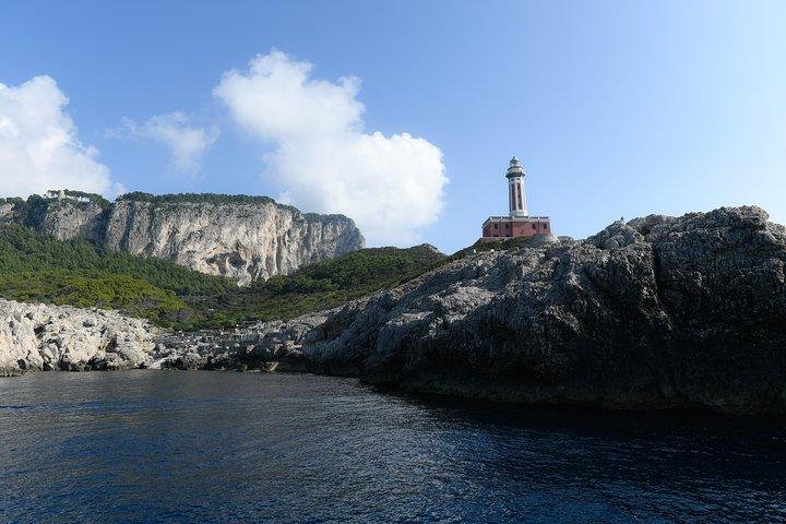Capri Costa a Costa: Tour en barco con gruta azul opcional