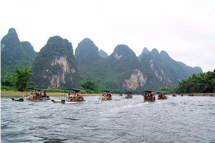 Visite privée de 2 jours à Guilin: croisière sur la rivière Li et excursion dans la campagne de Yangshuo