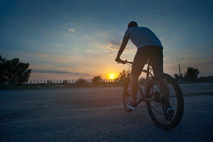 コロンボ市のナイトサイクリングツアー