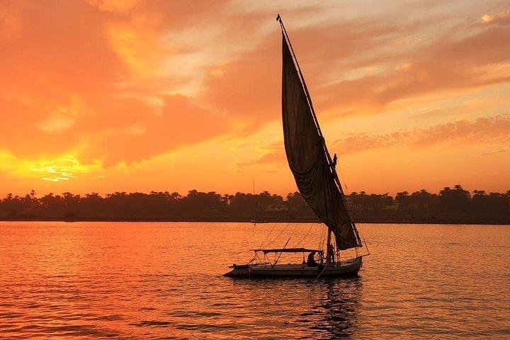 Giro in feluca al tramonto ad Assuan