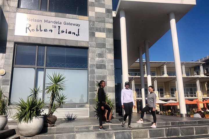Robben Island Half Day Tour with Diamond Museum experience