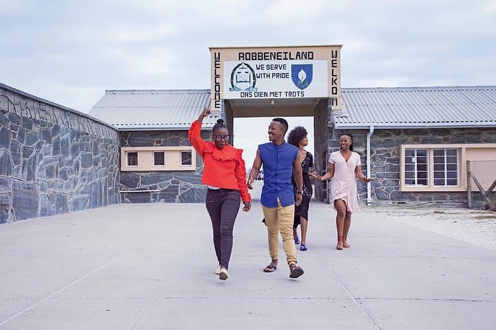 Robben Island Half Day Tour with Diamond Museum experience