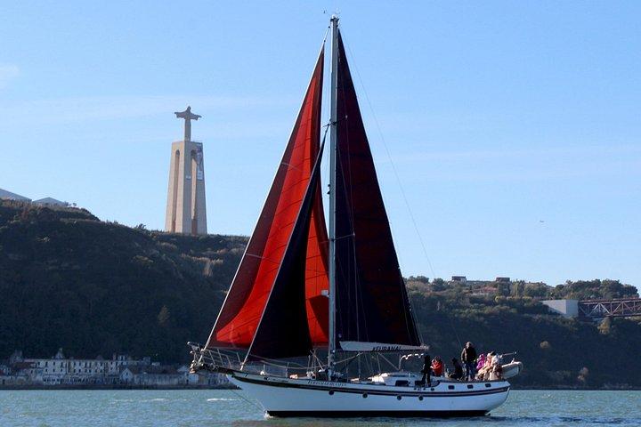 Lisbon - Romantic Sunset Cruise on a Vintage Sailboat