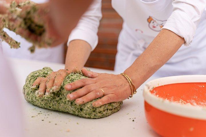 Cesarine：ローマの地元の家での市場ツアーと料理教室