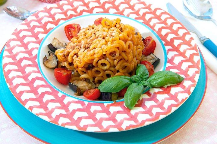 Cesarine: メッシーナの地元の家での食事と料理のデモ