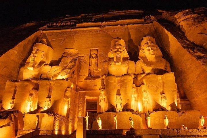 ルクソールからアスワン2泊：アブ・シンベル、フィラエ、ナイル博物館
