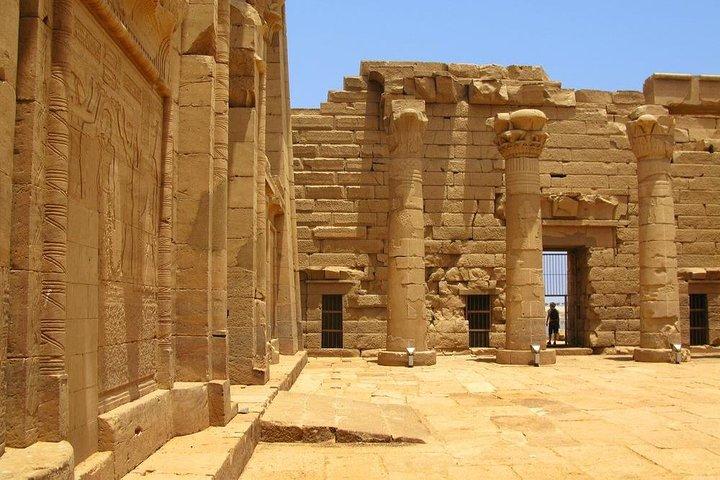 Heldagstur till Abu Simbel-templet i Aswan