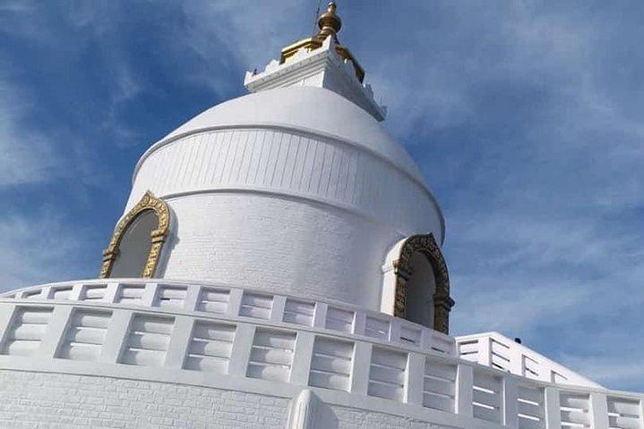 Geführte Tour zur Erkundung von Pokhara mit dem Privatwagen