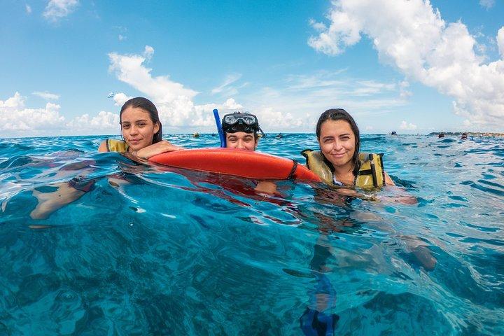 Cozumel Katamaran Schnorcheltour & Mittagessen®