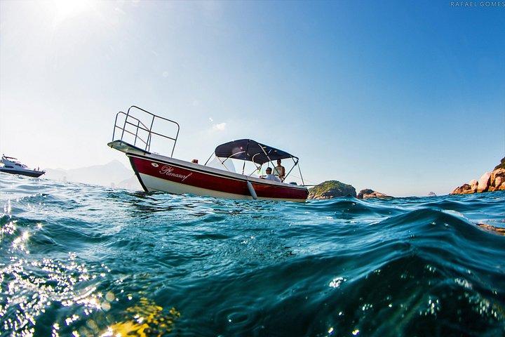 カガラス諸島へのボートトリップと、プラナサーフ潜水艦フライト。