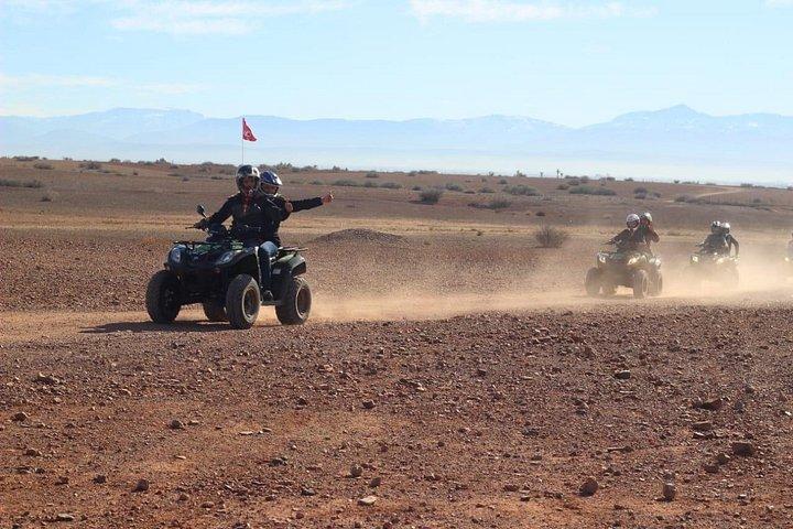 Quad-tur i palmlundens öken