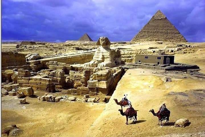CAIRO Pyramids Tour Från Hurghada